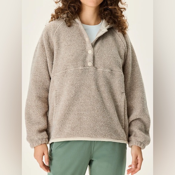 NWT Outdoor Voices MegaFleece Snap Up Hoodie wool - Picture 4 of 12